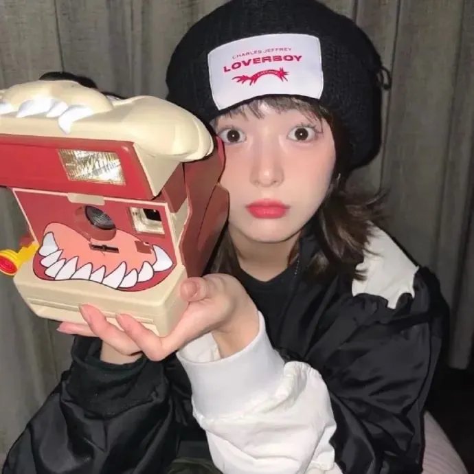 女恶魔人